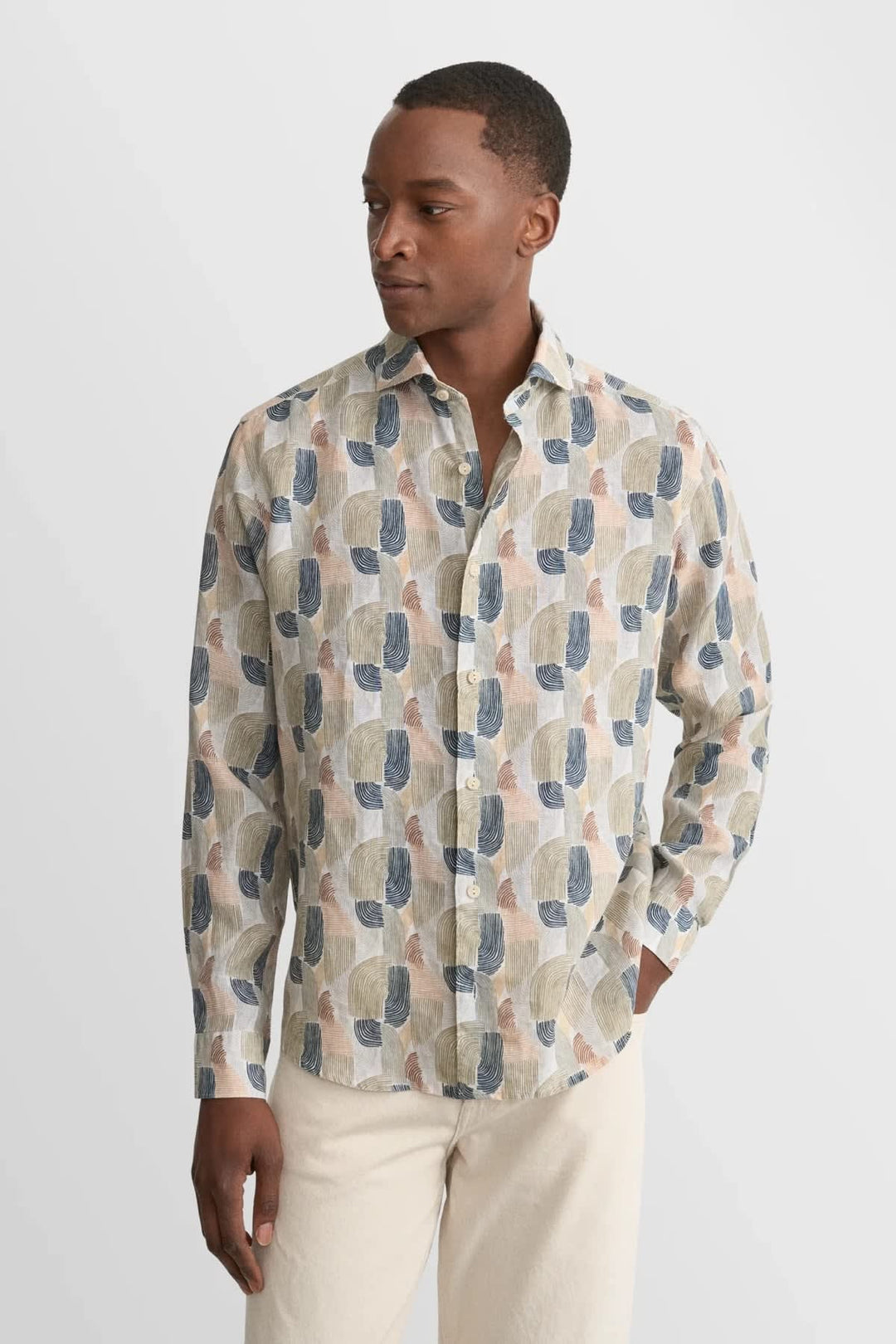 Vue de face chemise à imprimé géométrique Eton pour homme multicolore détails boutons - Valérie Simon