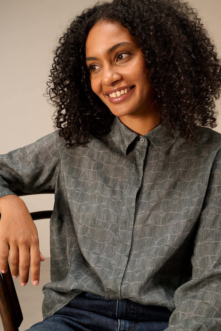 Chemise à imprimé graphique pour femme Nile