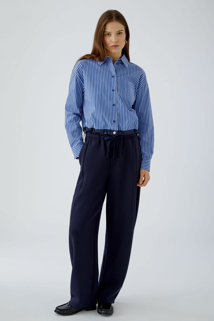 Chemise courte à rayures vue de face pour femme Oui