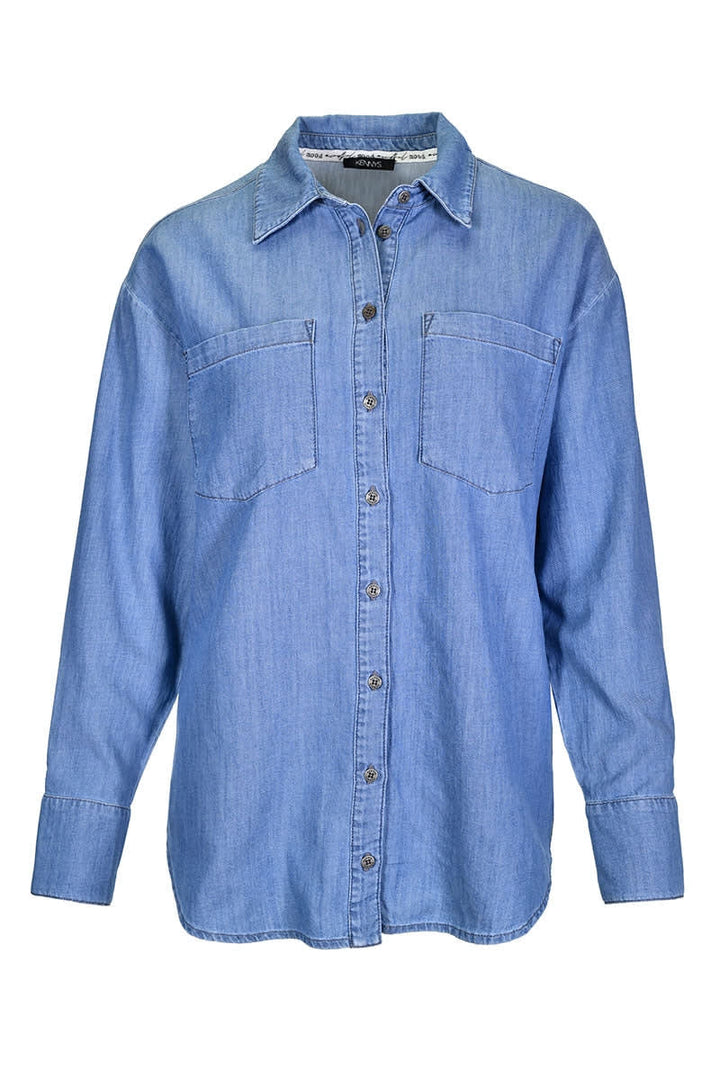 Chemise en denim bleu à poches plaquées vue de face pour femme kennys