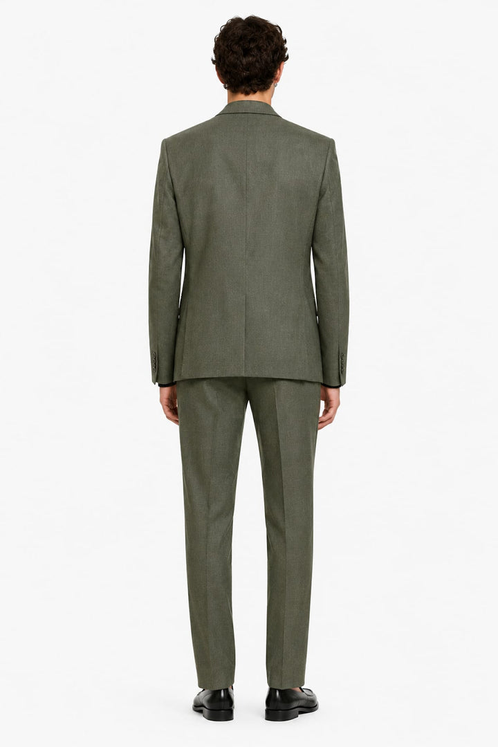 Full-front view of the textured Lief Horsens men&