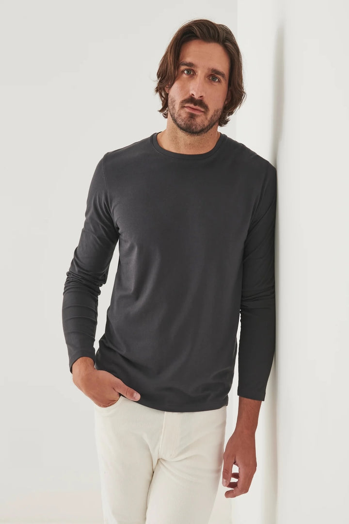 Long sleeve t-shirt