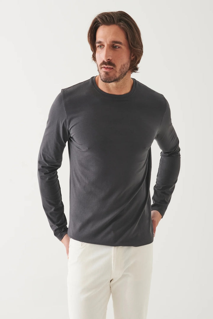 Long sleeve t-shirt