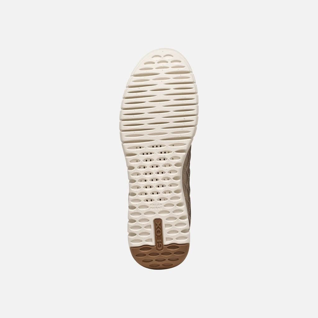 Espadrilles matelassées métallisées vue de côté pour femme Geox