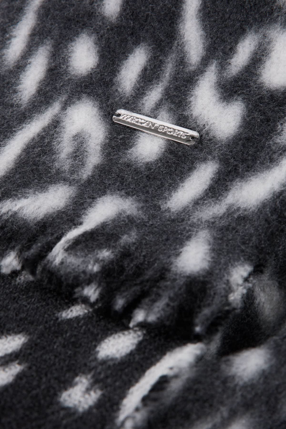 Foulard en laine à motif léopard pour femme Marc Cain