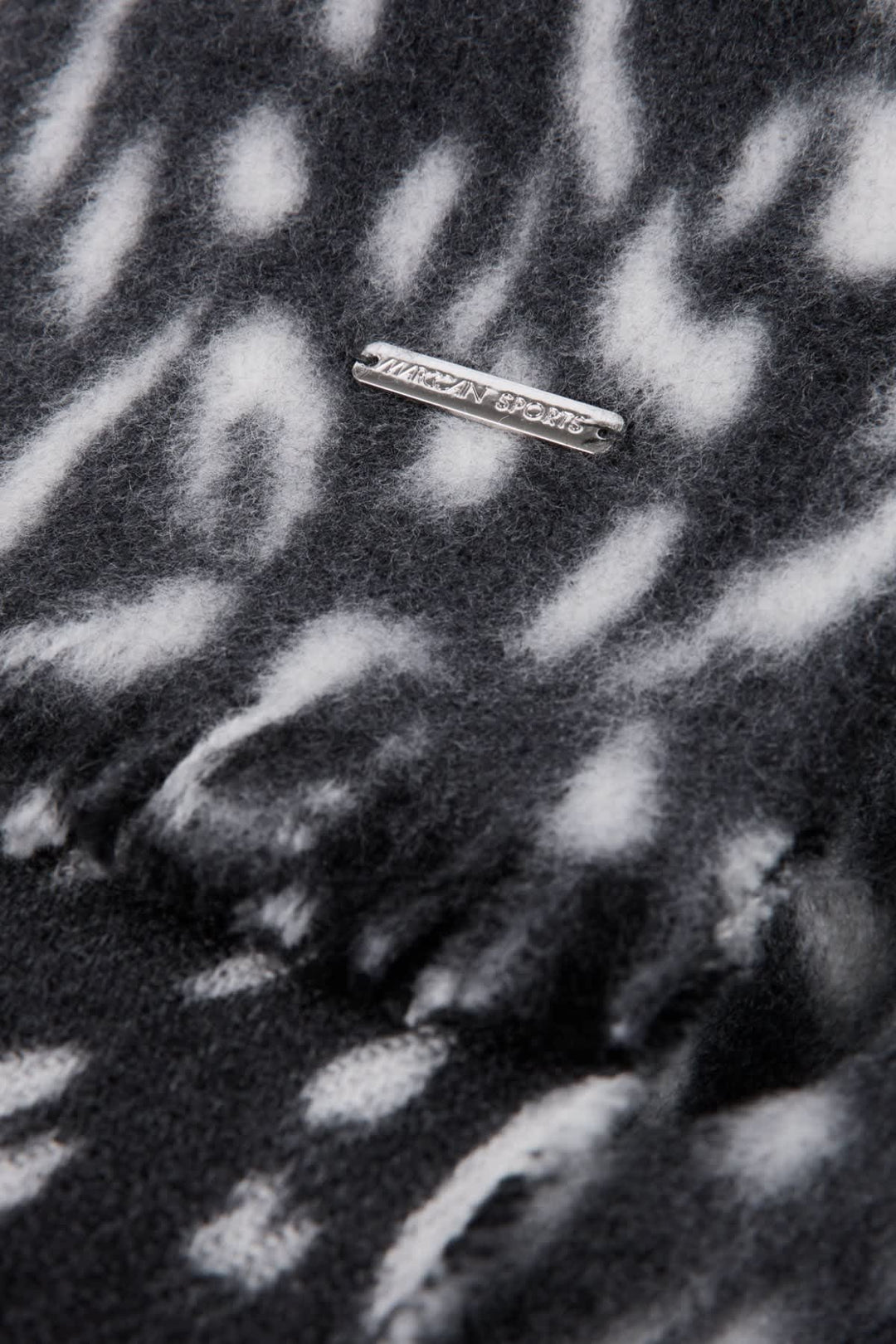 Foulard en laine à motif léopard pour femme Marc Cain