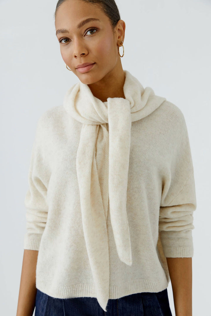 Vue portée foulard en maille douce femme beige Oui - Valérie Simon