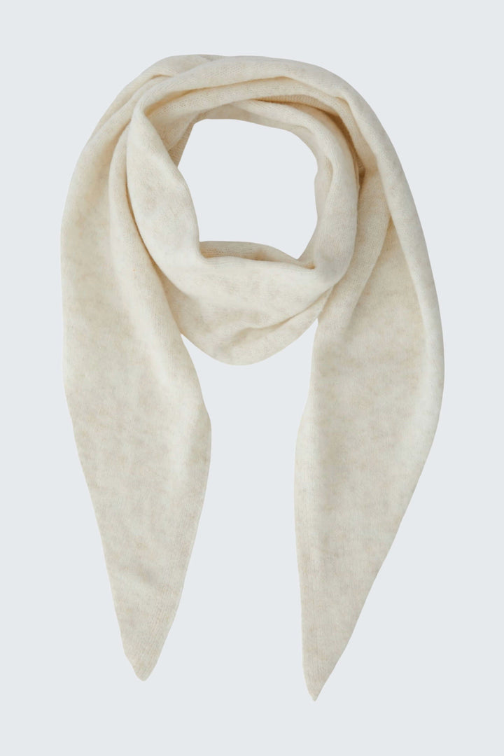 Vue de face foulard en maille douce Oui pour femme rouge avec franges - Valérie Simon