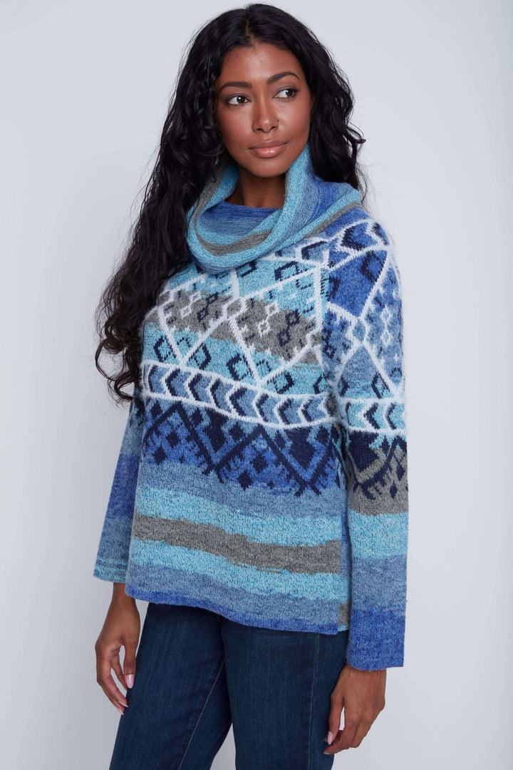 Tricot à manches longues avec motif jacquard nordique en bleu, col bénitier et coupe droite, parfait pour l'hiver.