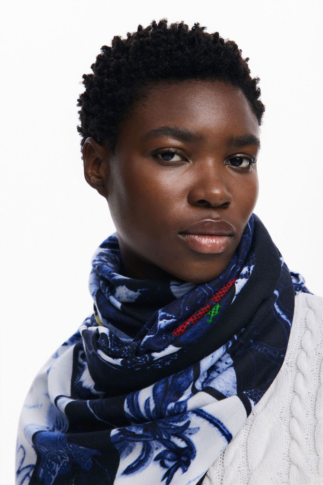 Foulard avec formes géométriques