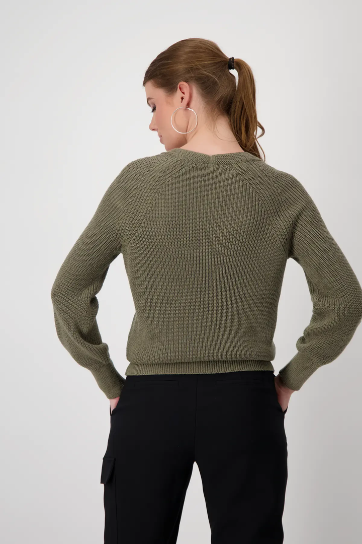 Knitted sweater with lurex