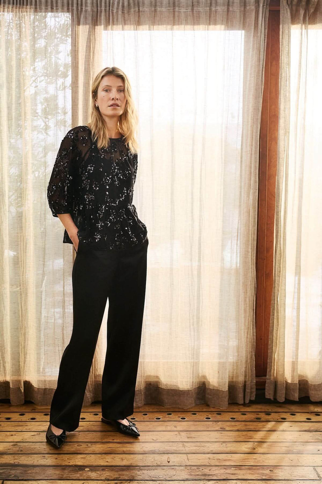 Vivan blouse with floral sequins