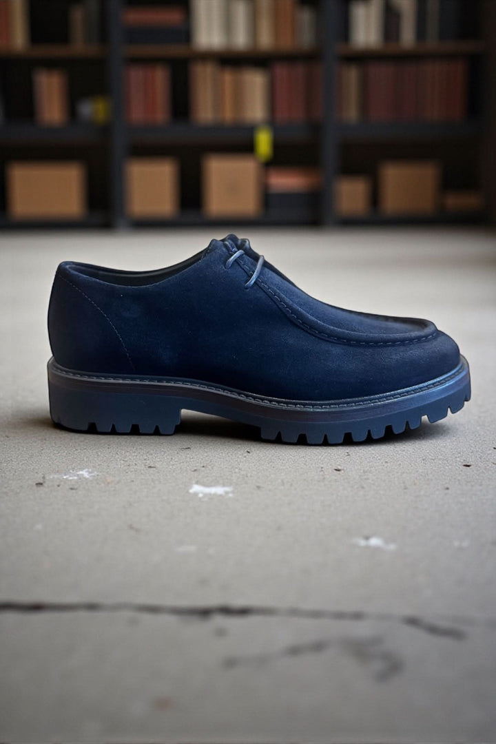 Men's suede calfskin shoe with rubber sole