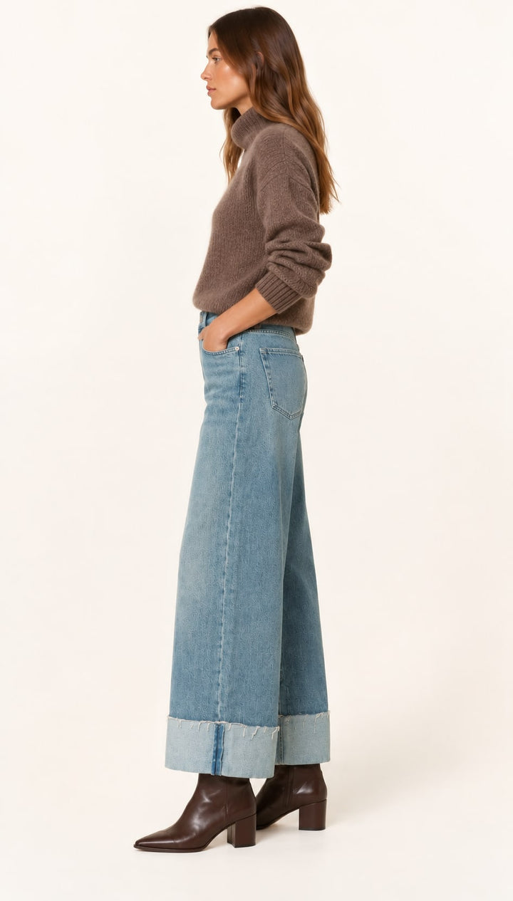 Jean très large bleu à revers effiloché vue de face pour femme Mac Jeans