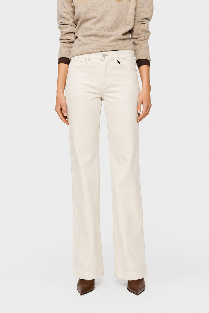 Straight-cut jeans