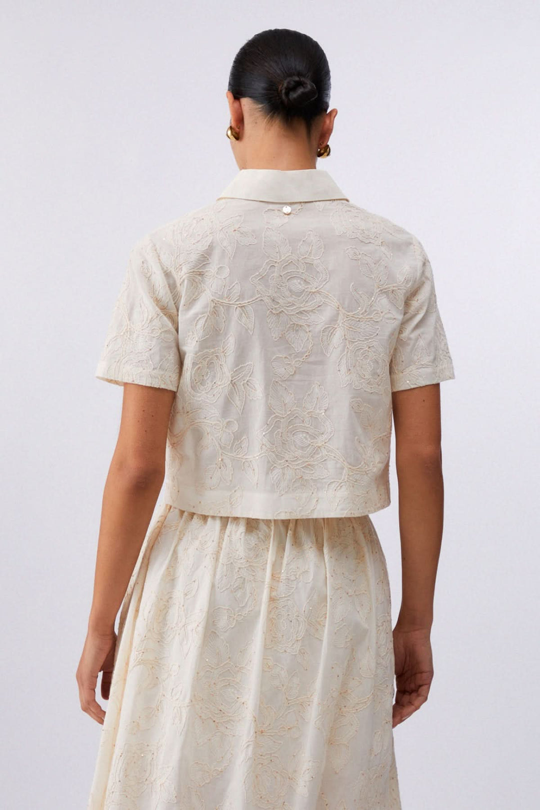 Chemise brodée à manches courtes