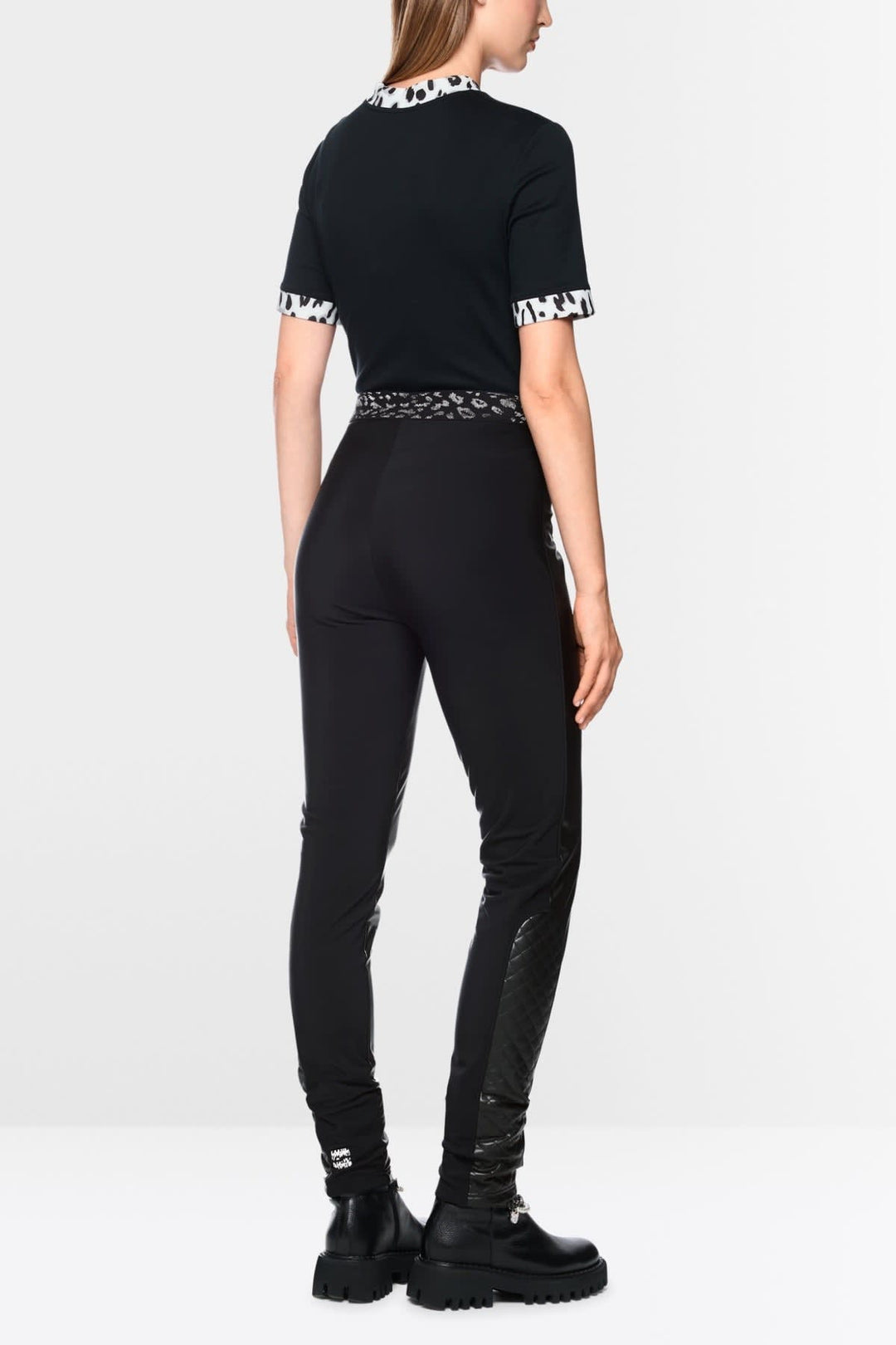 Leggings en simili cuir noirs ajustés vue de face pour femme Marc Cain