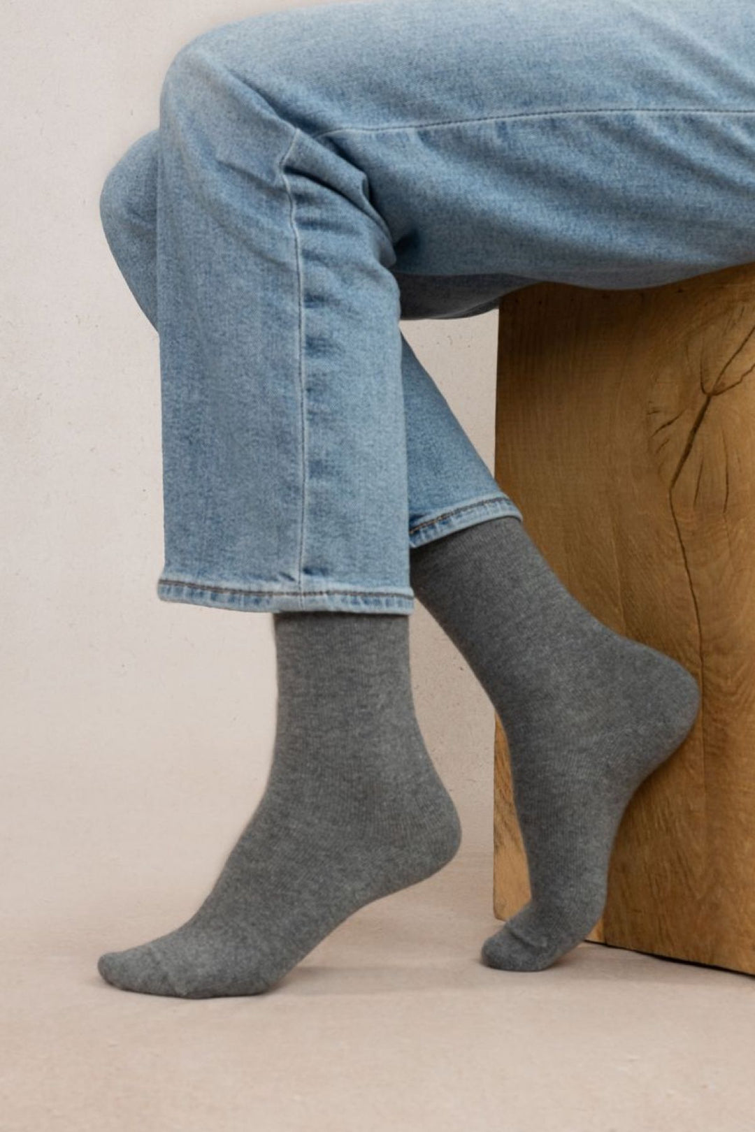 Plain cashmere socks