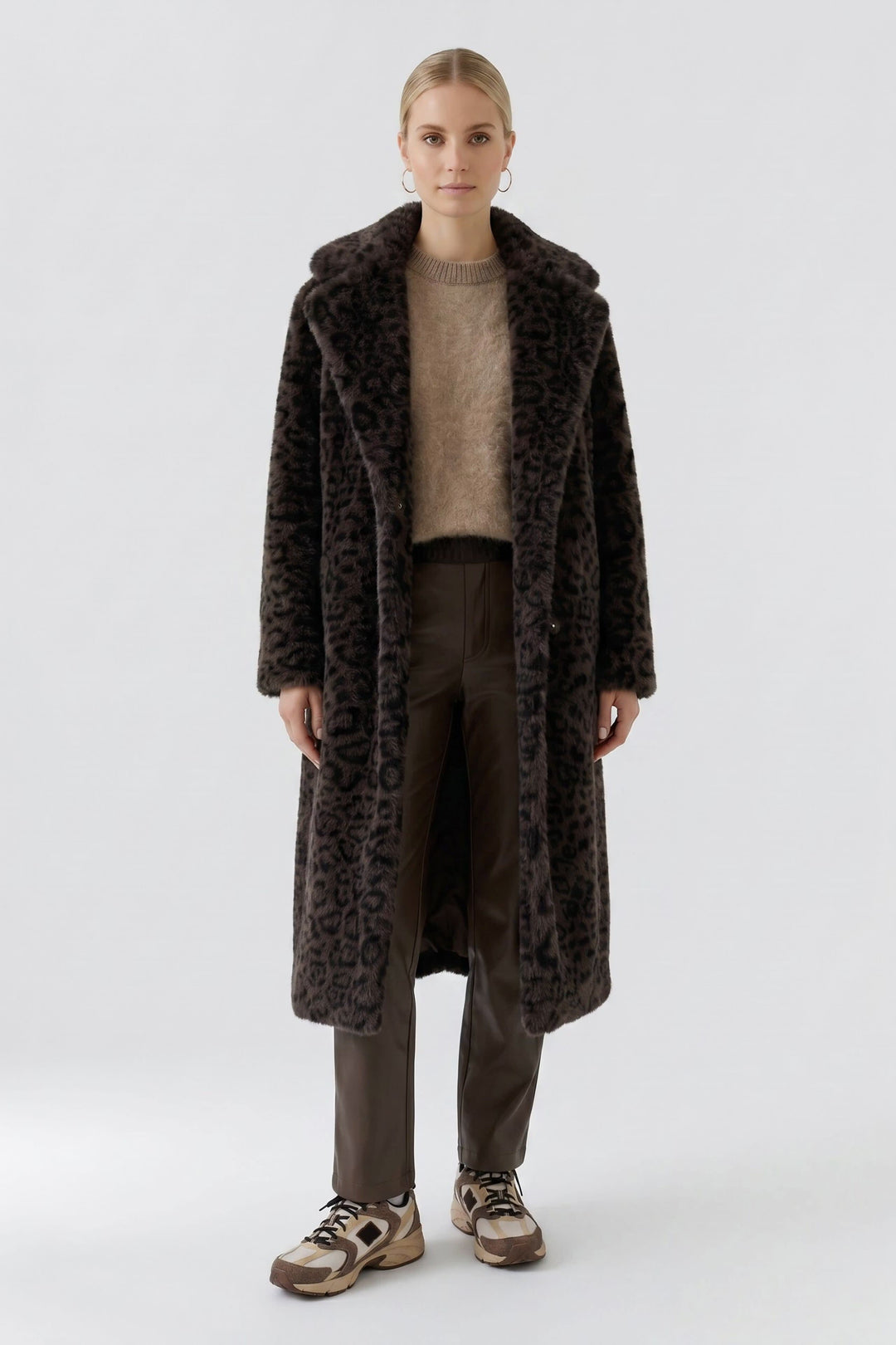 Vue latérale manteau léopard effet fourrure femme marron Oui - Valérie Simon