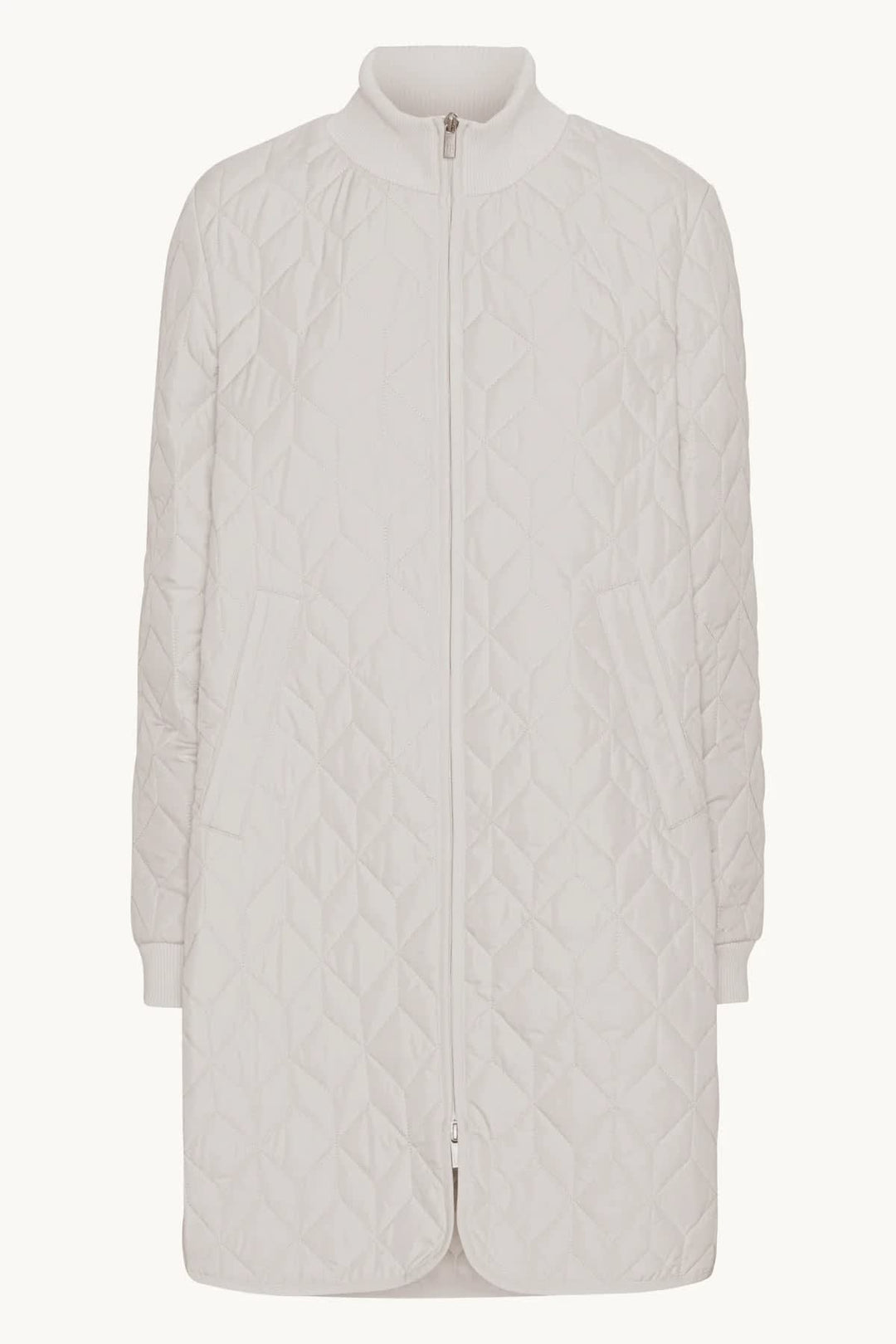 Manteau long matelassé noir vue de face pour femme Ilse Jacobsen