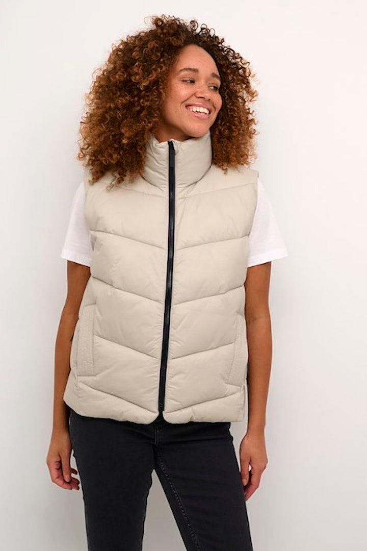 Susanne sleeveless jacket