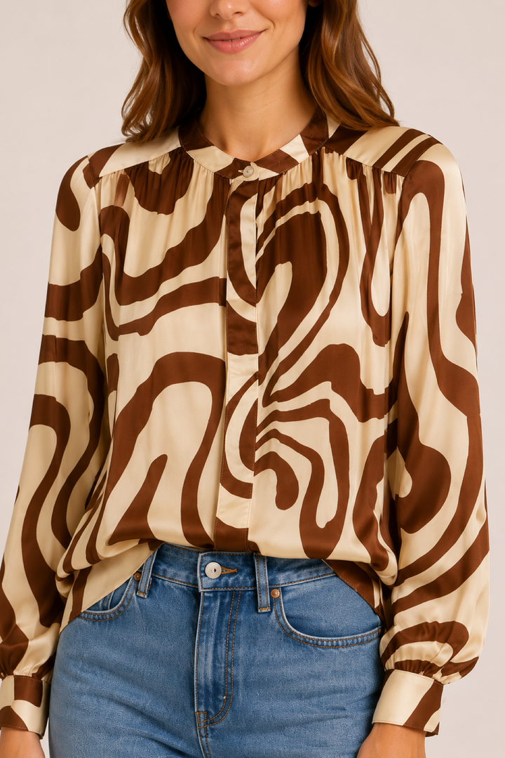 Flowy blouse with an abstract pattern