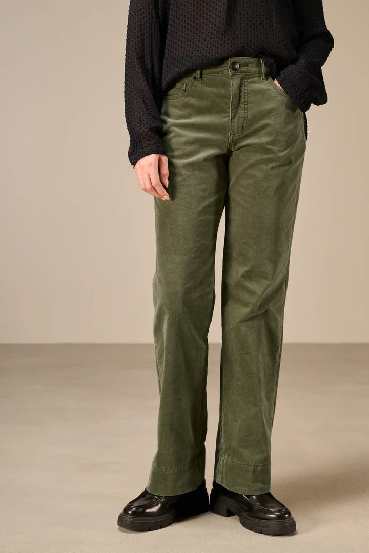 Nile women&