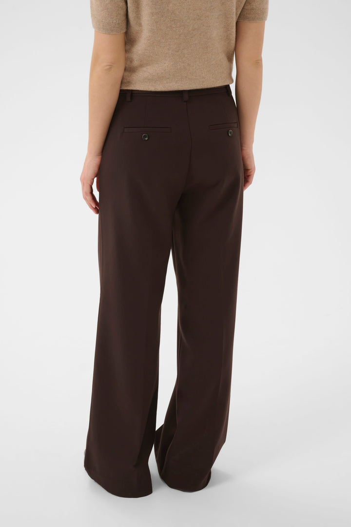 Pantalon habillé Ninnesa à jambe large vue de face pour femme Part Two