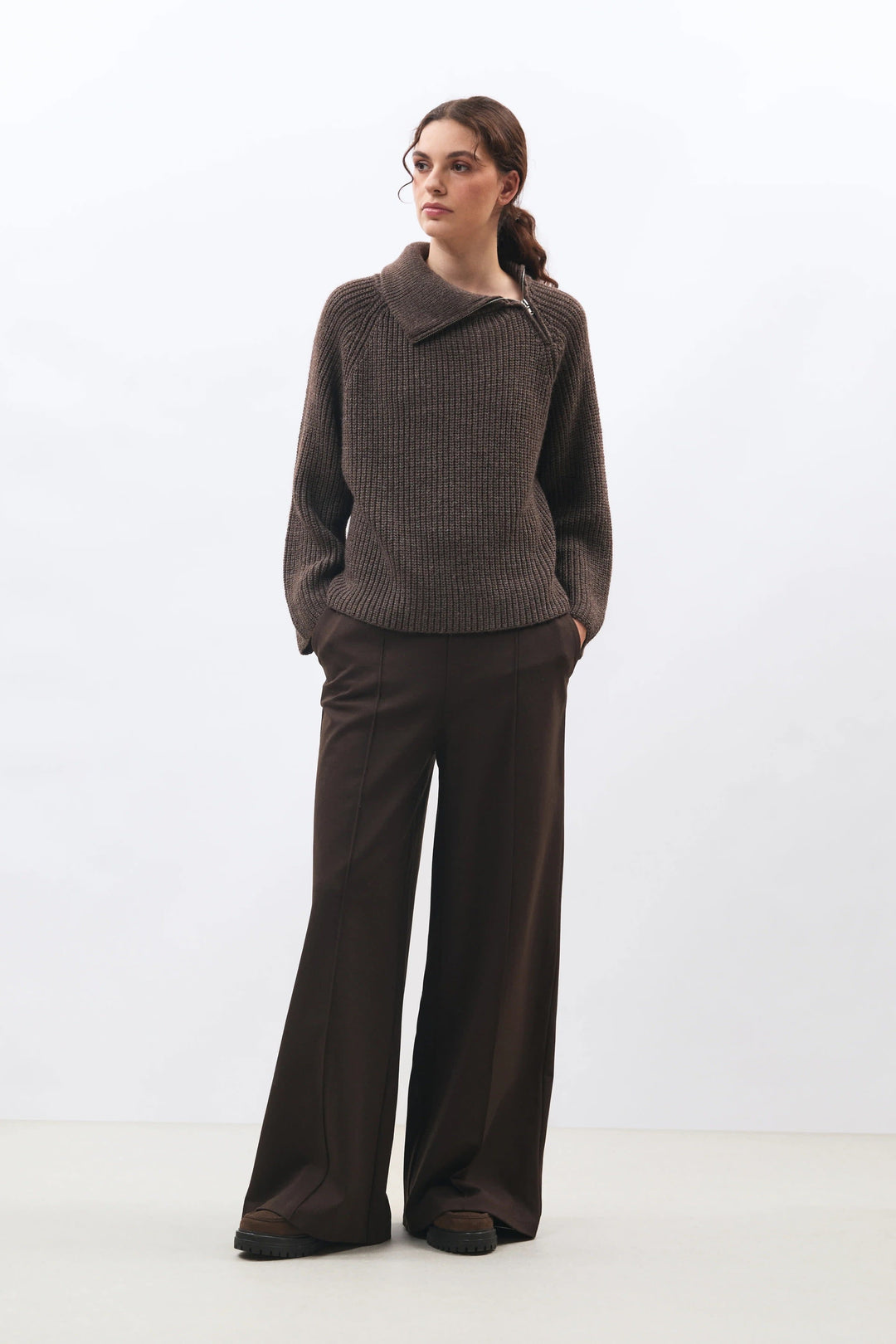 Pantalon habillé Sophine à jambe large pour femme Humility