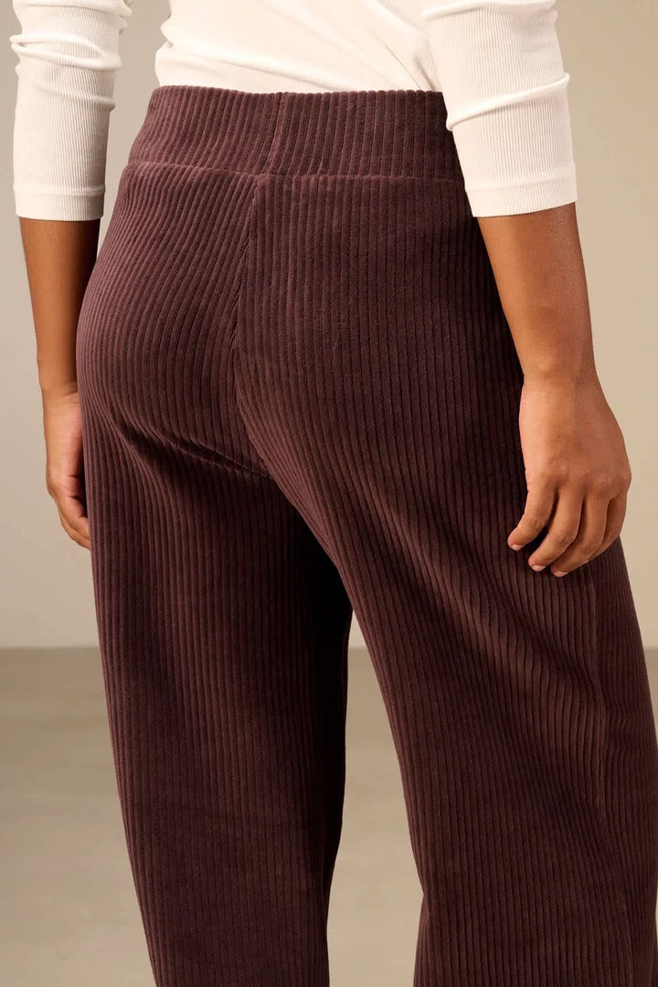 Pantalon jogging en velours côtelé à jambes larges pour femme Nile