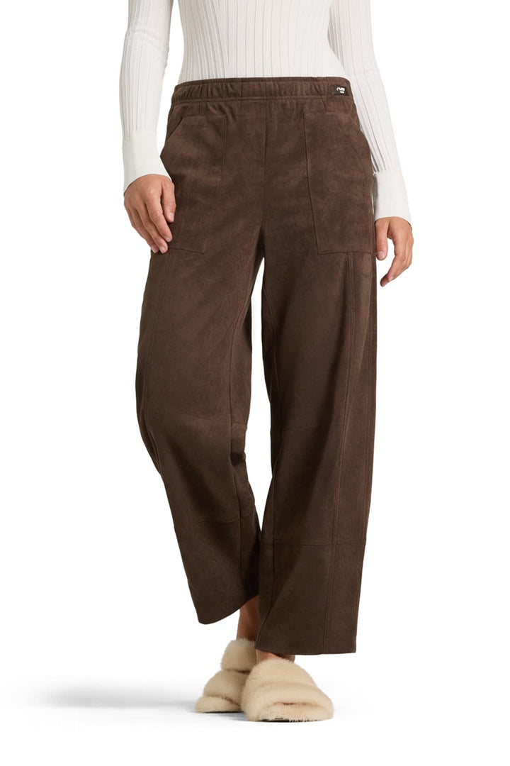 Pantalon large effet suède vue de face pour femme Cambio