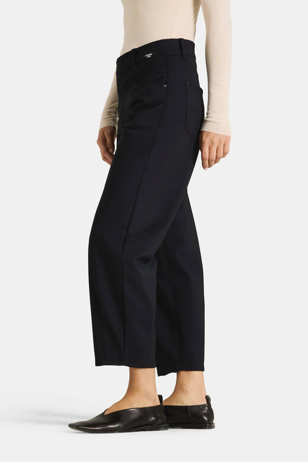Elin jogg ankle-length pants for women by Cambio