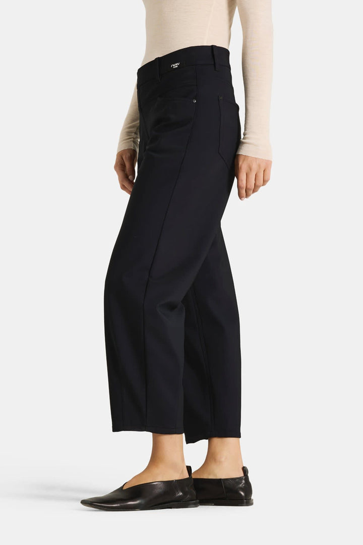 Elin jogg ankle-length pants for women by Cambio