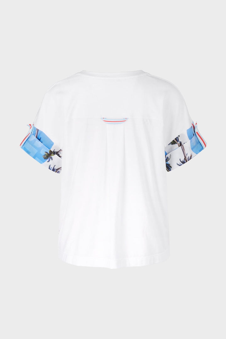 T-shirt with printed sleeves