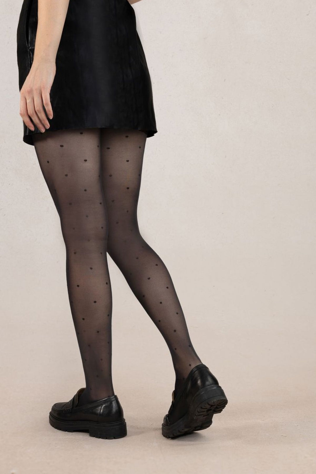 Semi-opaque tights