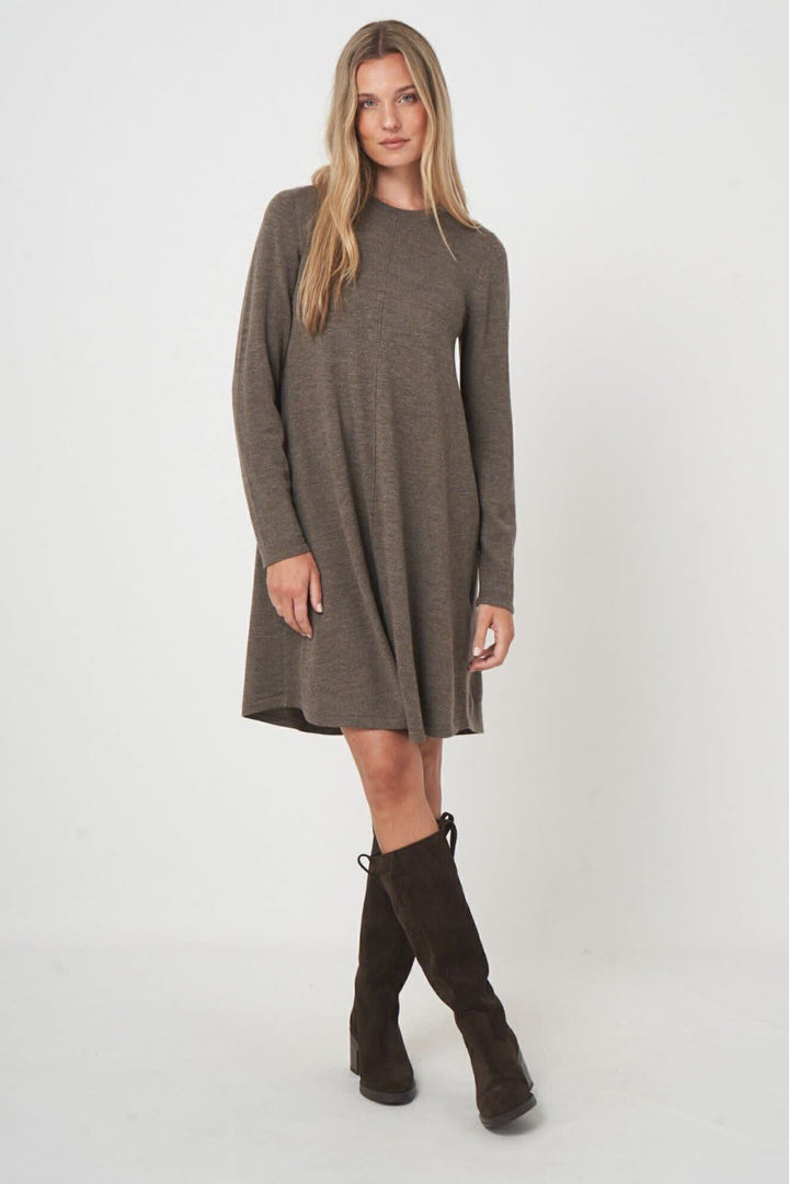 Vue de face robe évasée Repeat Cashmere pour femme gris avec motif tricoté - Valérie Simon