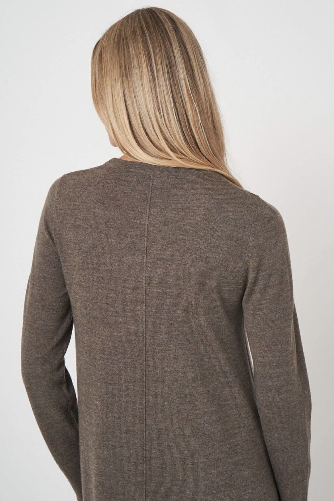 Vue de face robe courte évasée Repeat Cashmere en tricot gris pour femme - Valérie Simon