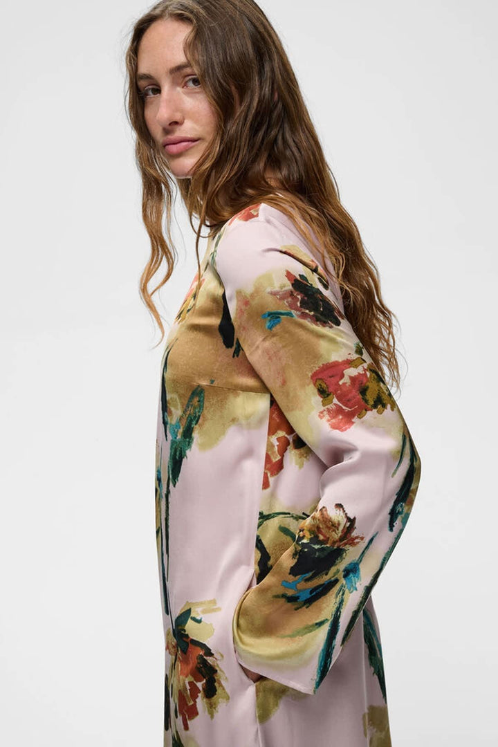 Vue avant robe longue imprimé floral multicolore avec manches bouffantes Inwear pour femme - Valérie Simon
