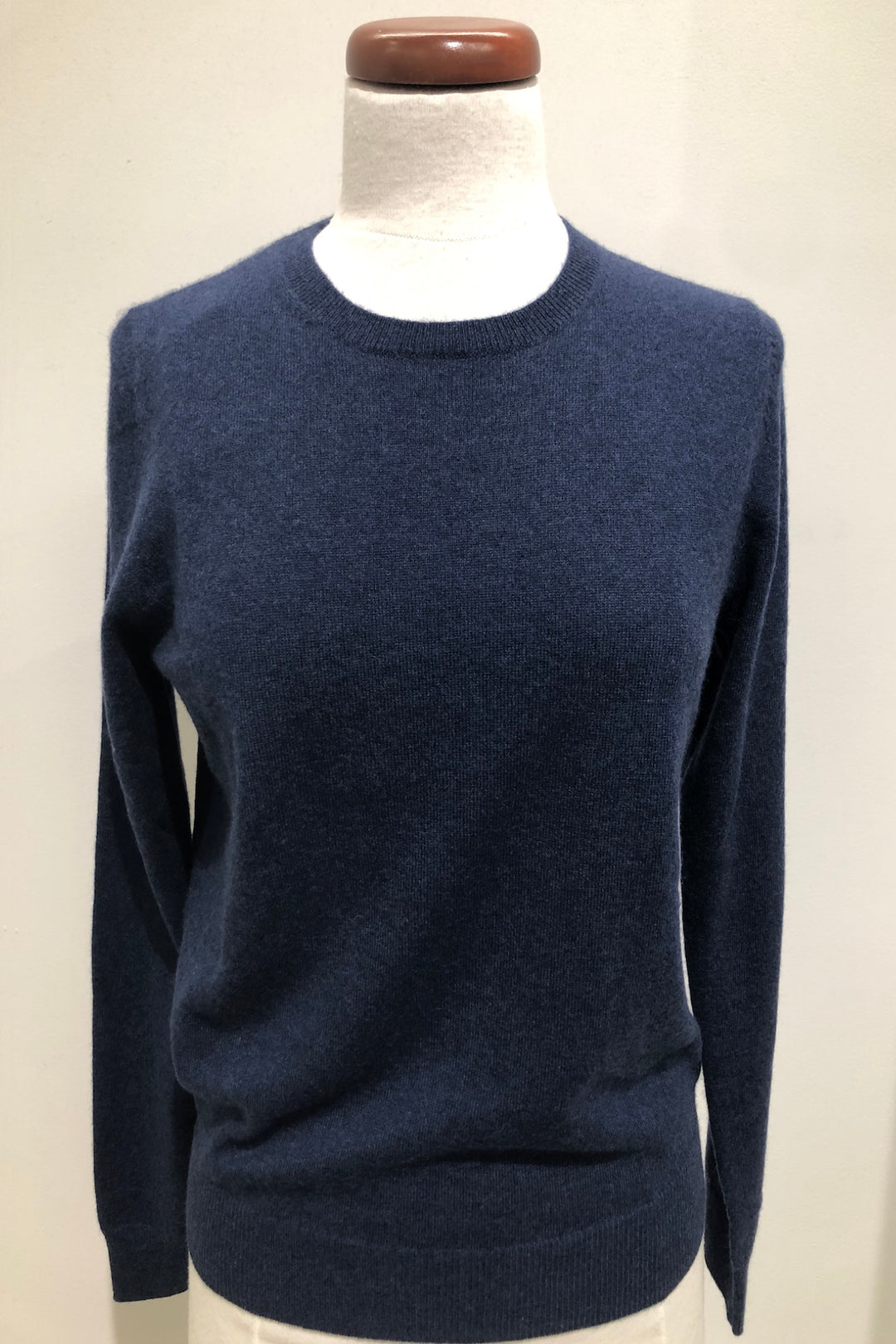 Basic cashmere sweater