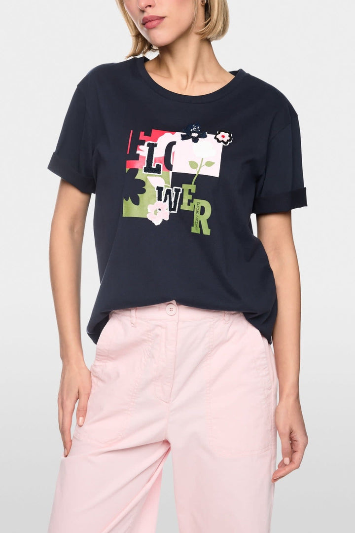 T-shirt à imprimé floral avec détails en paillettes vue de face pour femme Marc Cain