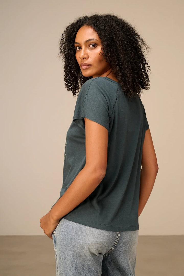 T-shirt ample à imprimé graphique pour femme Nile