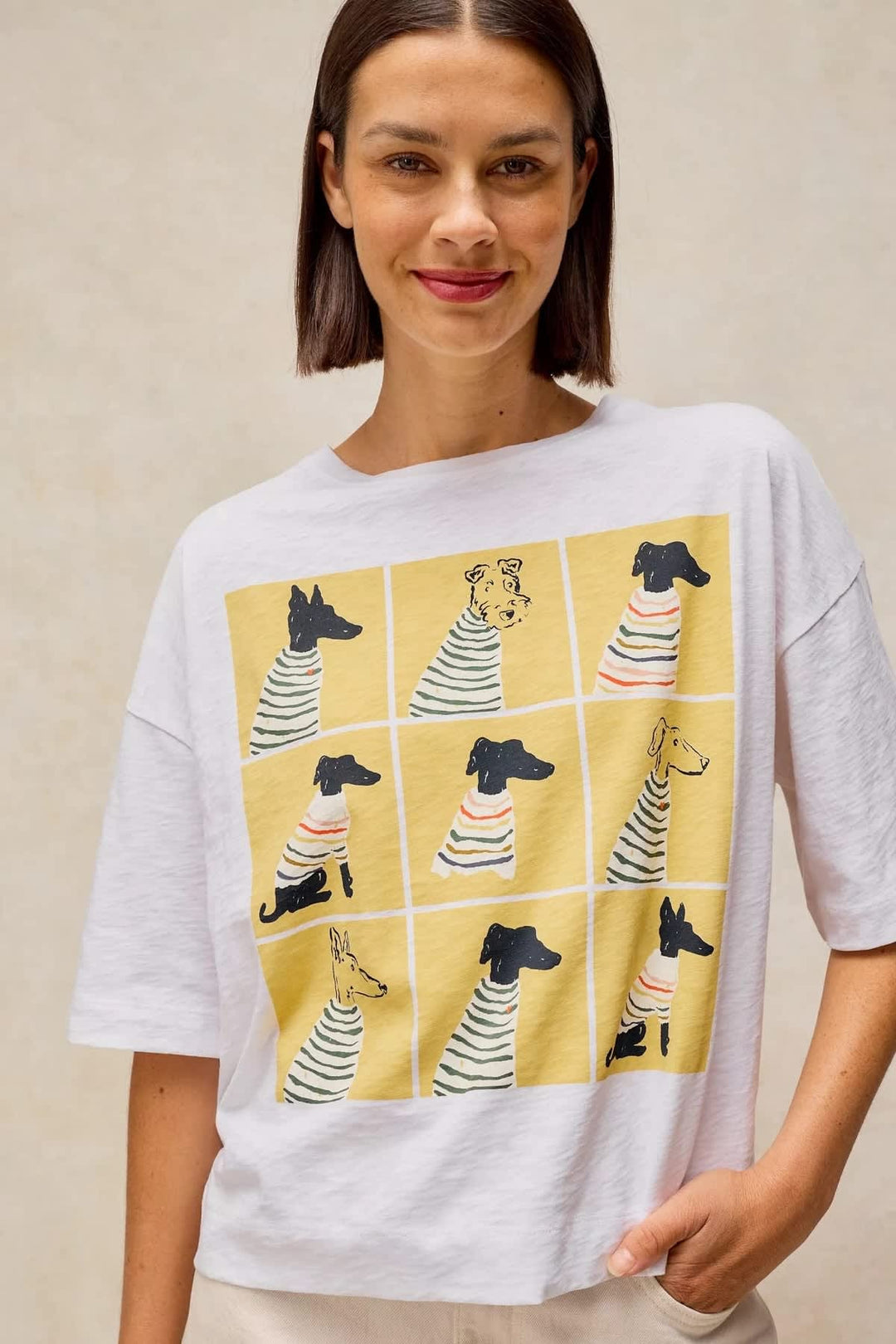 T-shirt Katya à imprimé chiens vue de face pour femme White Stuff