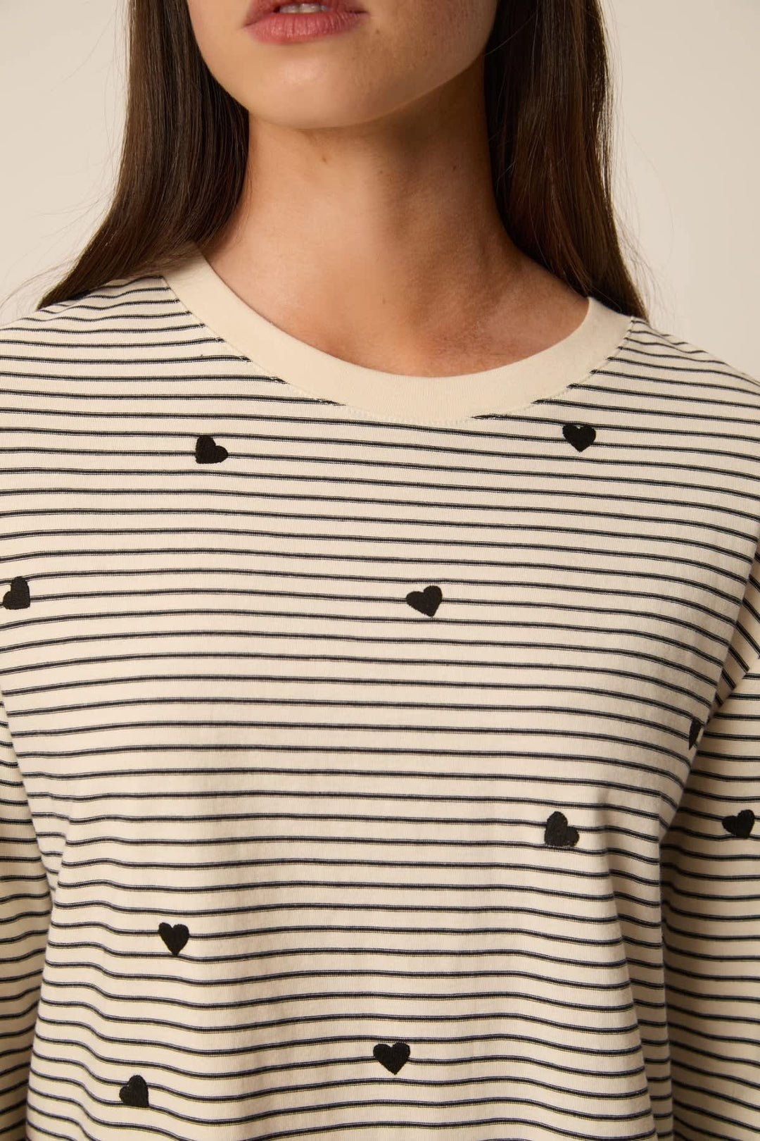 Striped T-shirt with embroidered hearts in ecru and blue navy, front view, for women Des Petits Hauts