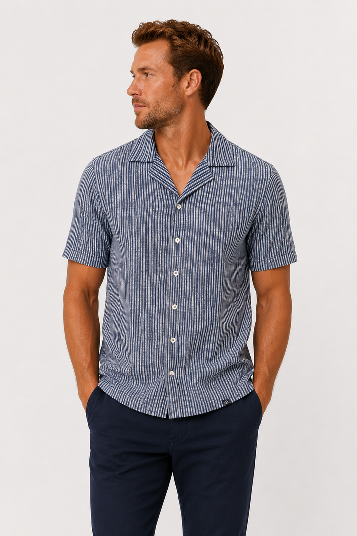Short-sleeved striped shirt
