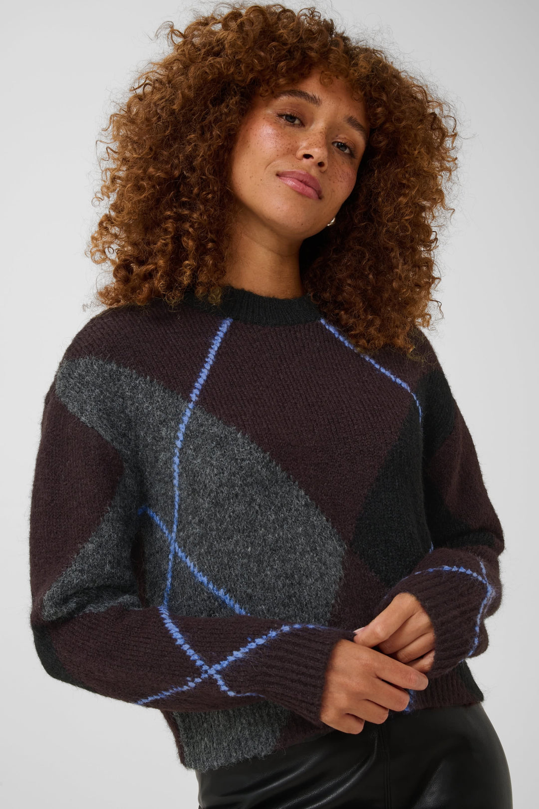 Tricot à motif losanges vue de face pour femme Kaffe
