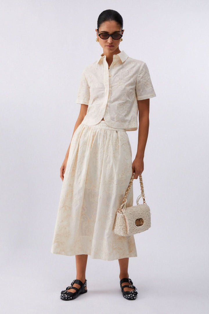 Chemise brodée à manches courtes