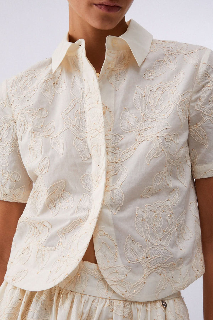 Chemise brodée à manches courtes