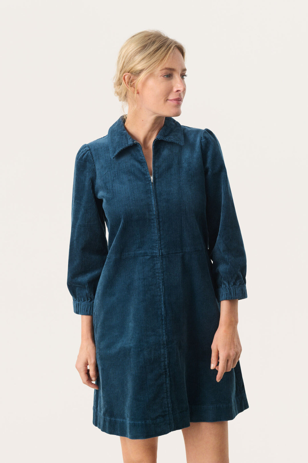 Robe en corduroy Eyvor