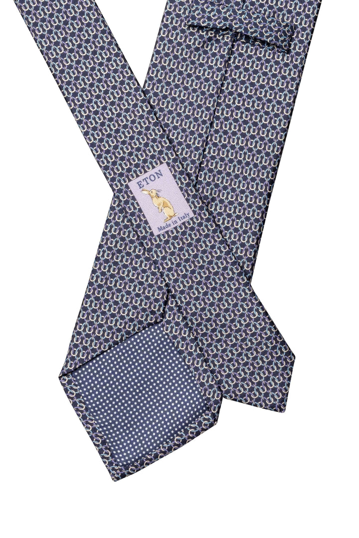 Cravate à motif géométrique structuré, finition soyeuse et élégante, parfaite pour une tenue formelle.