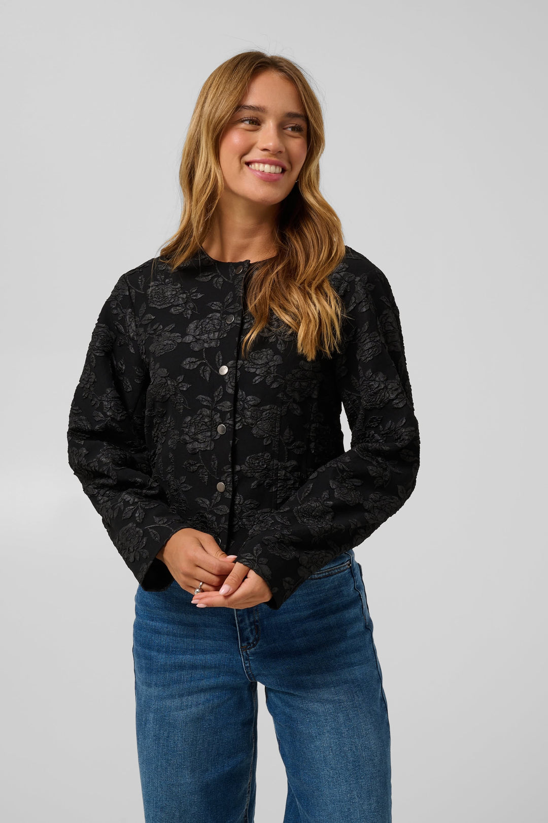 Veste courte à motif floral texturé Corbina pour femme Kaffe